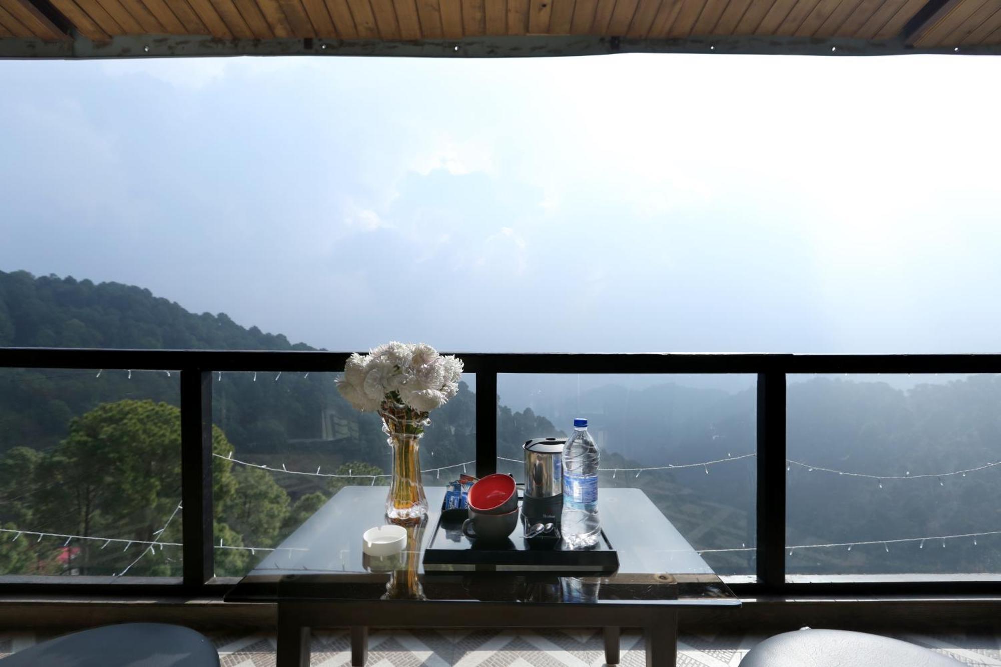 Winnies Holiday Resort & Spa Kasauli Extérieur photo
