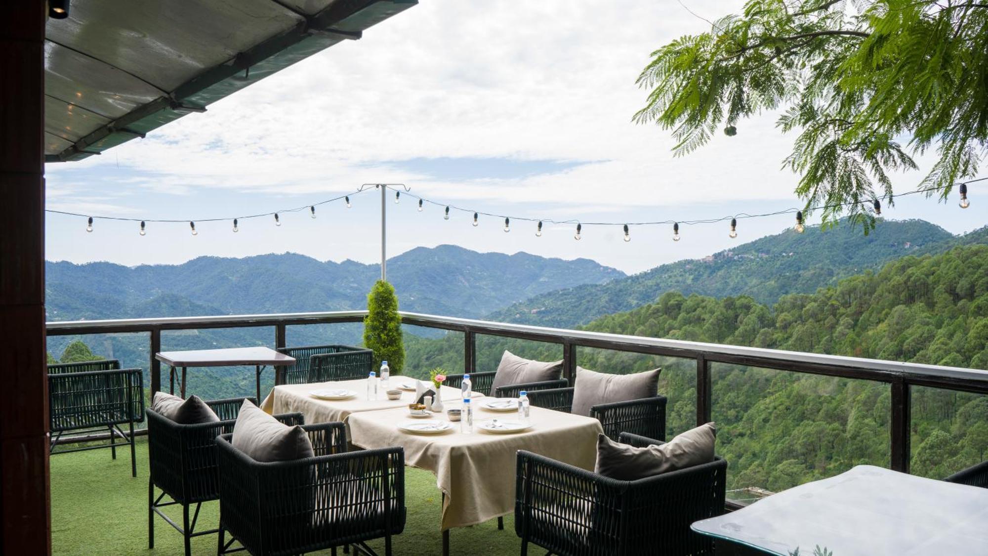 Winnies Holiday Resort & Spa Kasauli Extérieur photo